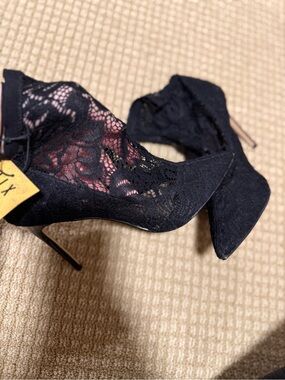 Black Lace Pointed Toe Stiletto Booties